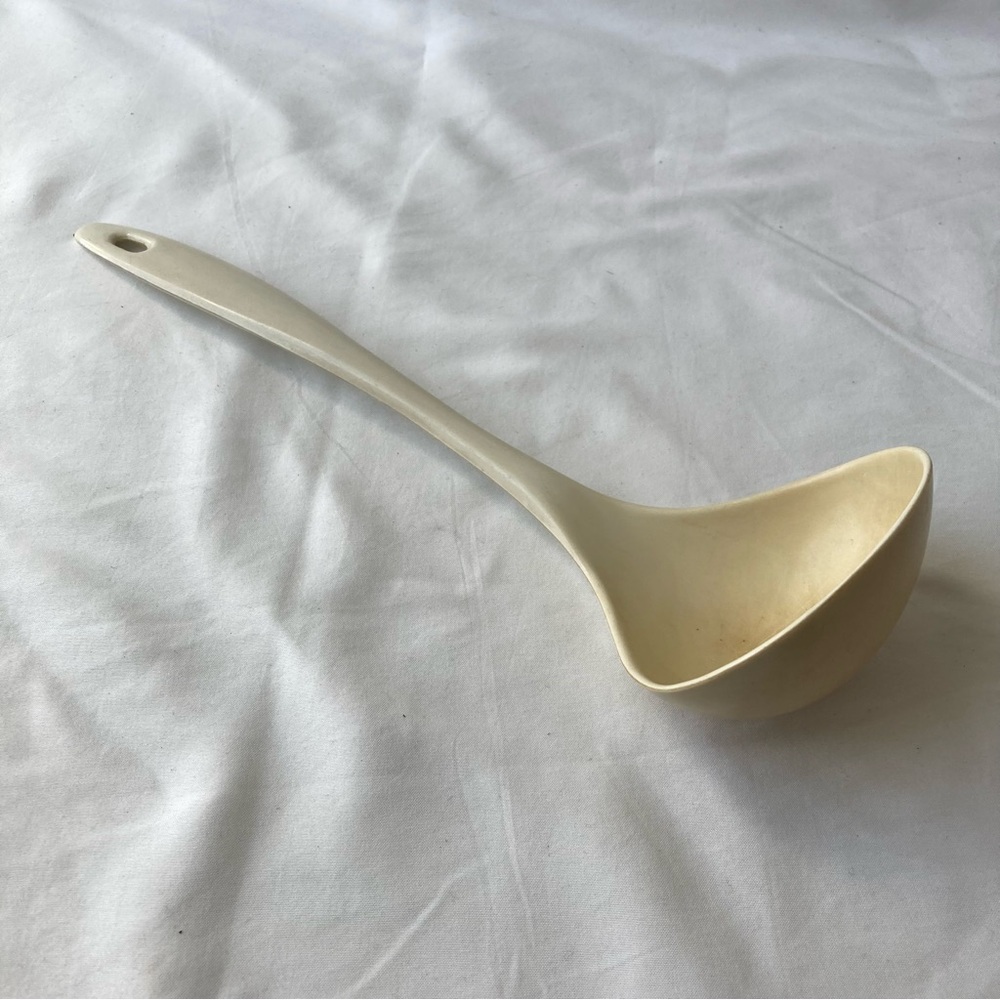 Vintage Nylon Soup Ladle Spoon Dipper Almond Beige Kitchen Utensil Taiwan Cook